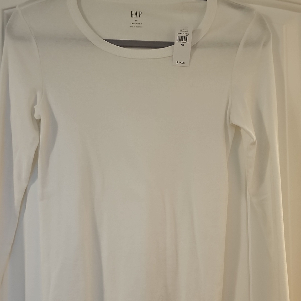 GAP White Fitted Long Sleeve T-Shirt